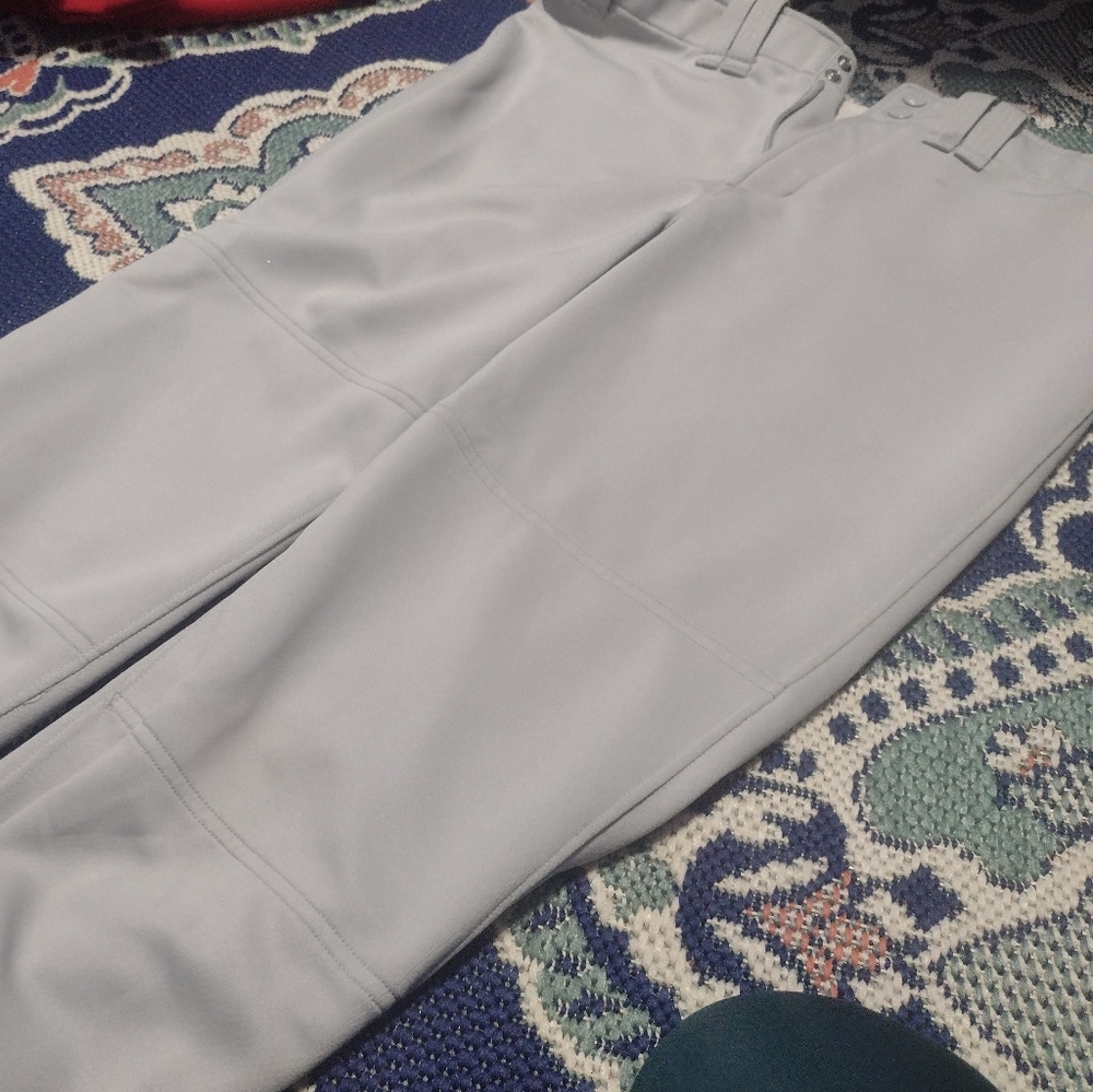 Woman's Mizuno Performance Softball Pants